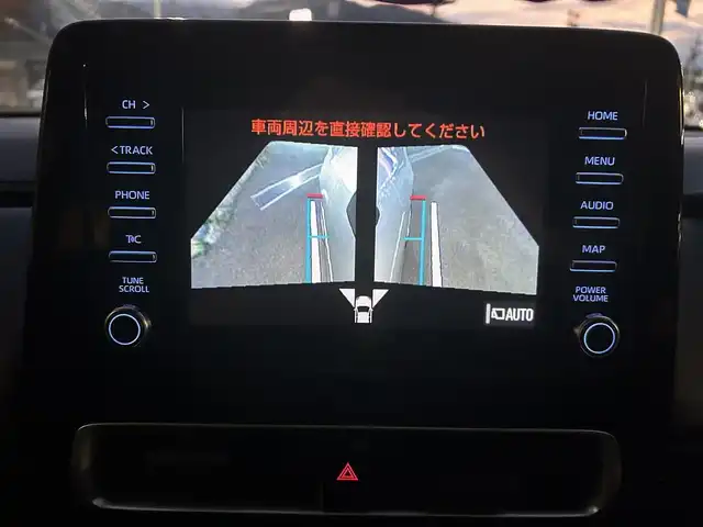 トヨタ アクア G 愛媛県 2022(令4)年 2.1万km シルバーM アラウンドビューモニター/純正ナビ/Bluetooth/USB/ETC/前後録画ドライブレコーダー/トヨタセーフティセンス/プリクラッシュセーフティ/レーンキープアシストシステム/パーキングブレーキサポート/レーダークルーズコントロール/オートマチックハイビーム/前後クリアランスソナー/革巻きステアリング/ステアリングスイッチ/ステアリングヒーター/D＋N席シートヒーター/LEDヘッドライト/オートライト/純正フロアマット/純正ホイールキャップ/プッシュスタート/スマートキー/スペアキー１本