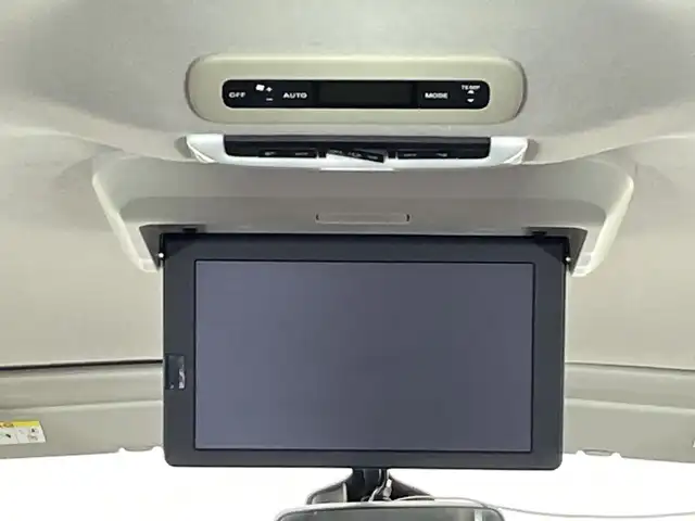 日産 セレナ ハイウェイスター プロパイロットED 栃木県 2016(平28)年 6.7万km ダイヤモンドブラック 2トーン 純正ナビ(MM516D-L)/(フルセグTV・Bluetooth・CD・DVD・Blu-ray・SD・USB)/後席モニター/プロパイロット/衝突軽減ブレーキ/レーンキープアシスト/オートクルーズコントロール/前後コーナーセンサー/バックカメラ/シルバールーフ2トーン/両側パワースライドドア/電動パーキングブレーキ/オートホールド/LEDヘッドライト/オートライト/フロントフォグランプ/前席シートヒーター/アイドリングストップ/純正アルミホイール/純正フロアマット/ビルトインETC/スマートキー