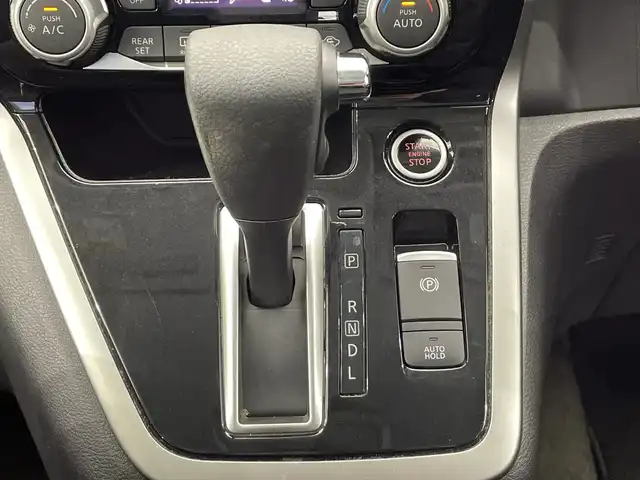 日産 セレナ ハイウェイスター プロパイロットED 栃木県 2016(平28)年 6.7万km ダイヤモンドブラック 2トーン 純正ナビ(MM516D-L)/(フルセグTV・Bluetooth・CD・DVD・Blu-ray・SD・USB)/後席モニター/プロパイロット/衝突軽減ブレーキ/レーンキープアシスト/オートクルーズコントロール/前後コーナーセンサー/バックカメラ/シルバールーフ2トーン/両側パワースライドドア/電動パーキングブレーキ/オートホールド/LEDヘッドライト/オートライト/フロントフォグランプ/前席シートヒーター/アイドリングストップ/純正アルミホイール/純正フロアマット/ビルトインETC/スマートキー