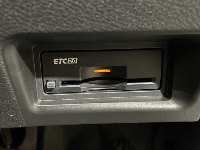 日産 セレナ e－パワー ハイウェイスター V 愛媛県 2025(令7)年 0.1千km パールⅡ e-POWER　ハイウエイスターV　ヘッドランプ オートレベライザー+アダプティブLEDヘッドライトシステム+インテリジェント アラウンドビューモニター（移動物 検知機能付）+インテリジェント ルームミラー+アドバンスドドライブアシストディスプレイ（12.3インチカラーディスプレイ）+統合型インターフェースディスプレイ+ワイヤレス充電器+6スピーカー+NissanConnectナビゲーションシステム（地デジ内蔵）+車載通信ユニット（TCU［Telematics Control Unit］）+ETC2.0ユニット（ビルトインタイプ）+ドライブレコーダー（前後セット）+プロパイロット（ナビリンク機能付）+プロパイロット緊急停止支援システム（SOSコール機能付）+SOSコール（488/400円）後席専用モニターHDMI NissanConnectナビ付車用(125/400円)/登録済未使用車　純正１２，３型ナビ　フリップダウンモニター　全周囲カメラ　プロパイロット　インテリジェントルームミラー　両側電動スライドドア　前後クリアランスソナー　ＥＴＣ　ＬＥＤヘッドライト　禁煙車