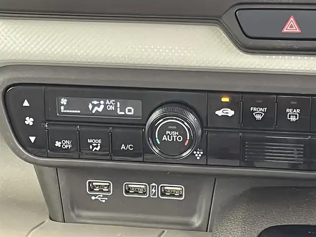 ホンダ Ｎ ＷＧＮ L ホンダセンシング 千葉県 2020(令2)年 3.1万km ルナシルバーM 禁煙車/ホンダセンシング/●衝突軽減ブレーキ〈CMBS〉/●誤発進抑制機能/●歩行者事故低減ステアリング/●先行車発進お知らせ機能/●標識認識機能/●路外逸脱抑制機能/●渋滞追従機能付ACC〈アダプティブ・クルーズ・コントロール〉●LKAS〈車線維持支援システム〉/●後方誤発進抑制機能/●オートハイビーム/純正ナビ(VXM-204VFi)/CD DVD SD USB Bluetooth/フルセグTV/バックカメラ/ビルトインETC/シートヒーター/横滑り防止機能/社外14インチアルミホイール/純正フロアマット