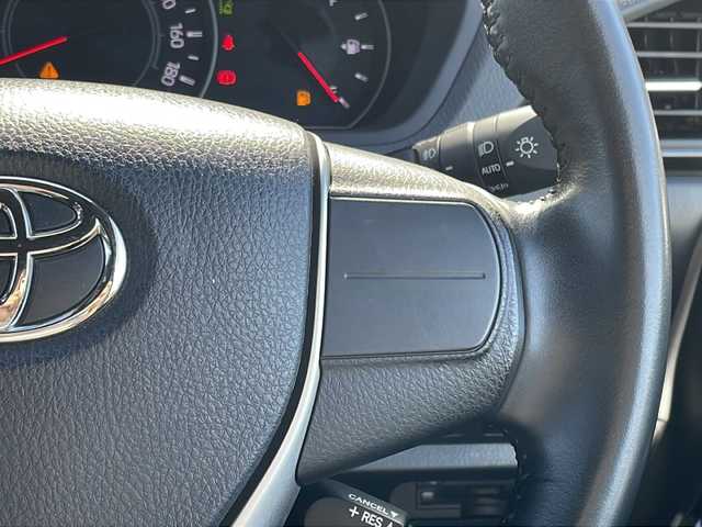 トヨタ ヴォクシー ZS 煌Ⅲ 福岡県 2021(令3)年 4.8万km ブラック 純正10インチワイドナビ/【AM/FM/CD/DVD/SD/BT/フルセグTV】/純正12インチリアフリップダウンモニター/バックカメラ/純正ドライブレコーダー/トヨタセーフティセンス/前後コーナーセンサー/ETC/両側パワースライドドア[/オートマチックハイビーム/ステアリングスイッチ/電動格納ミラー/LEDヘッドライト＆フォグランプ/ハーフレザーシート/後席サンシェード/純正ドアバイザー/スペアタイヤ