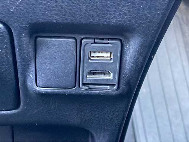 トヨタ ヴォクシー ZS 煌Ⅲ 福岡県 2021(令3)年 4.8万km ブラック 純正10インチワイドナビ/【AM/FM/CD/DVD/SD/BT/フルセグTV】/純正12インチリアフリップダウンモニター/バックカメラ/純正ドライブレコーダー/トヨタセーフティセンス/前後コーナーセンサー/ETC/両側パワースライドドア[/オートマチックハイビーム/ステアリングスイッチ/電動格納ミラー/LEDヘッドライト＆フォグランプ/ハーフレザーシート/後席サンシェード/純正ドアバイザー/スペアタイヤ