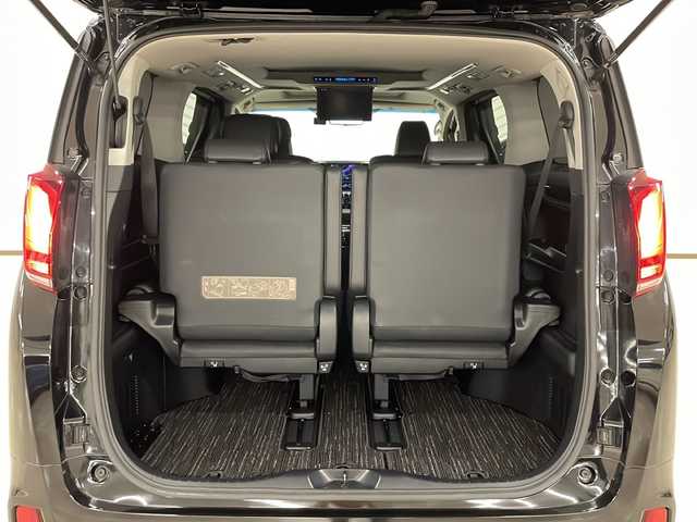 トヨタ アルファード S Cパッケージ 熊本県 2020(令2)年 2万km ブラック 純正ナビ（ラジオ/フルセグ/ＢＴ/ＣＤ/ＤＶＤ/ＵＳＢ）/ＥＴＣ２．０/ドライブレコーダー/レーダークルーズコントロール/サンルーフ/フリップダウンモニター/バックカメラ/両側パワースライドドア/シートヒーター・エアシート/全席パワーシート（メモリシート）/パワーバックドア/ハンドルヒーター/置くだけ充電器/オートハイビーム/レーンキープアシスト/横滑り防止装置/衝突軽減システム/オットマン/デジタルインナーミラー/フロアマット/ドアバイザー/プッシュスタート/スマートキー