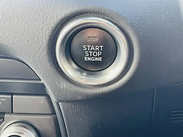 マツダ ＣＸ－８ XD ブラックトーンエディション 熊本県 2023(令5)年 2万km ポリメタルグレーM 純正ナビ/・AM/FM/USB/BT/SD/・アップルカープレイ/アンドロイドオート/・フルセグTV/スマートシティブレーキサポート/AT誤発進抑制装置/レーンキープアシストサポート/クルージング＆トラフィックサポート/ブラインドスポットモニター/360°ビュー/ハイビームコントロールシステム/ヘッドアップディスプレイ/置くだけ充電/前席パワーシート/前席シートヒーター/LEDヘッドライト/ETC2.0/パワーバックドア/革巻きステアリング/ステアリングスイッチ/電動パーキングブレーキ/オートホールドブレーキ/社外コイルマット/純正アルミホイール/電動格納ミラー/ウインカーミラー