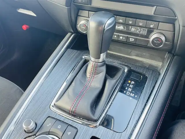 マツダ ＣＸ－８ XD ブラックトーンエディション 熊本県 2023(令5)年 2万km ポリメタルグレーM 純正ナビ/・AM/FM/USB/BT/SD/・アップルカープレイ/アンドロイドオート/・フルセグTV/スマートシティブレーキサポート/AT誤発進抑制装置/レーンキープアシストサポート/クルージング＆トラフィックサポート/ブラインドスポットモニター/360°ビュー/ハイビームコントロールシステム/ヘッドアップディスプレイ/置くだけ充電/前席パワーシート/前席シートヒーター/LEDヘッドライト/ETC2.0/パワーバックドア/革巻きステアリング/ステアリングスイッチ/電動パーキングブレーキ/オートホールドブレーキ/社外コイルマット/純正アルミホイール/電動格納ミラー/ウインカーミラー