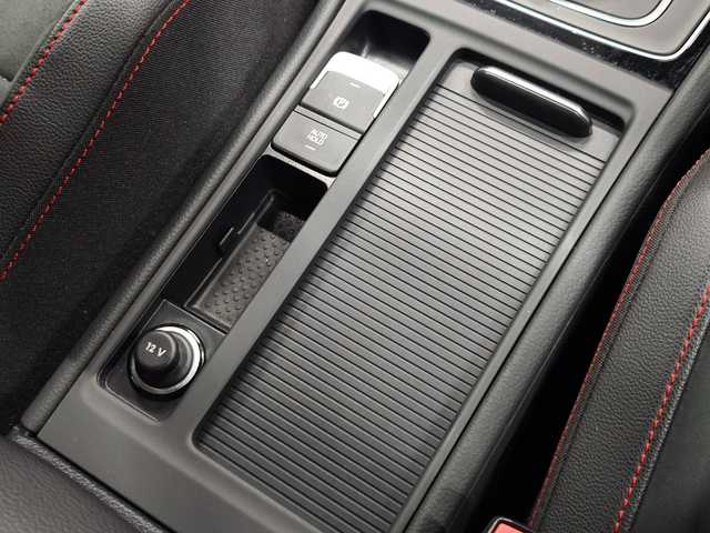 フォルクスワーゲン ゴルフ ＧＴＩ パフォーマンス 群馬県 2019(令1)年 5.3万km ストーンウォッシュドブルー 特別使用車/DCCパッケージ/LEDヘッドライト/ディスカバープロ/バックカメラ/社外ドラレコ/19インチAW/ACC/ブラインドスポットアシスト/ETC2.0/Bluetooth/スマートキー