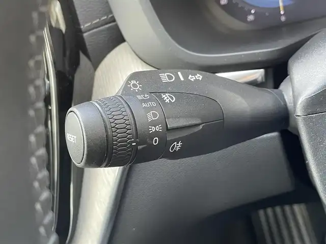 ボルボ ボルボ ＸＣ６０ B5 AWD インスクリプション 静岡県 2021(令3)年 3.6万km シルバー シルバードーン/ヘッドアップディスプレイ/黒革シート/メモリー付きパワーシート/全席シートヒーター/ンharman/kardonプレミアムサウンド・オーディオシステム/Googleマップ/純正HDDナビ/(Bluetooth/AppleCarPlay/AndroidAuto)/ USB Type-Cポート/インテリセーフ/・ACC /・LKA/・BLIS/・DAC/ワイヤレス・スマートフォン・チャージ/ フルアクティブハイビーム/ステアリングヒーター/電動リアゲート/360°カメラ/ドライブレコーダー