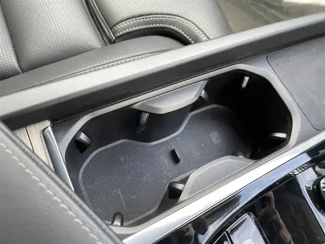 ボルボ ボルボ ＸＣ６０ B5 AWD インスクリプション 静岡県 2021(令3)年 3.6万km シルバー シルバードーン/ヘッドアップディスプレイ/黒革シート/メモリー付きパワーシート/全席シートヒーター/ンharman/kardonプレミアムサウンド・オーディオシステム/Googleマップ/純正HDDナビ/(Bluetooth/AppleCarPlay/AndroidAuto)/ USB Type-Cポート/インテリセーフ/・ACC /・LKA/・BLIS/・DAC/ワイヤレス・スマートフォン・チャージ/ フルアクティブハイビーム/ステアリングヒーター/電動リアゲート/360°カメラ/ドライブレコーダー