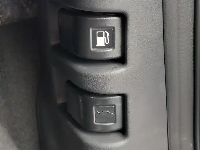 ホンダ フリード AIR EX 東京都 2025(令7)年 0.1万km フィヨルドミストパール Honda SENSING/・衝突軽減ブレーキ/・路外逸脱抑制機能/・車線維持支援システム(LKAS)/・ブラインドスポットインフォメーション/・誤発進抑制機能/・アダプティブクルーズコントロール(ACC)/リアクーラー/純正ディスプレイオーディオ/・AM/FM/HDMI/・Bluetooth/USB/バックカメラ/両側電動スライドドア/コーナーセンサー/LEDヘッドライト/前席シートヒーター/後席サンシェード/USBポート/純正15インチアルミホイール/プッシュスタート/スマートキー