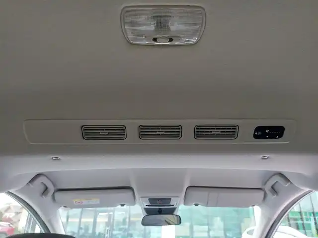 ホンダ フリード AIR EX 東京都 2025(令7)年 0.1万km フィヨルドミストパール Honda SENSING/・衝突軽減ブレーキ/・路外逸脱抑制機能/・車線維持支援システム(LKAS)/・ブラインドスポットインフォメーション/・誤発進抑制機能/・アダプティブクルーズコントロール(ACC)/リアクーラー/純正ディスプレイオーディオ/・AM/FM/HDMI/・Bluetooth/USB/バックカメラ/両側電動スライドドア/コーナーセンサー/LEDヘッドライト/前席シートヒーター/後席サンシェード/USBポート/純正15インチアルミホイール/プッシュスタート/スマートキー