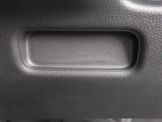 ホンダ フリード AIR EX 東京都 2025(令7)年 0.1万km フィヨルドミストパール Honda SENSING/・衝突軽減ブレーキ/・路外逸脱抑制機能/・車線維持支援システム(LKAS)/・ブラインドスポットインフォメーション/・誤発進抑制機能/・アダプティブクルーズコントロール(ACC)/リアクーラー/純正ディスプレイオーディオ/・AM/FM/HDMI/・Bluetooth/USB/バックカメラ/両側電動スライドドア/コーナーセンサー/LEDヘッドライト/前席シートヒーター/後席サンシェード/USBポート/純正15インチアルミホイール/プッシュスタート/スマートキー