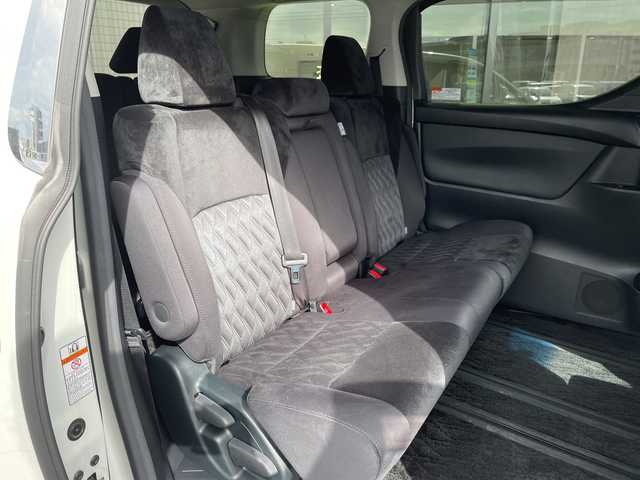 トヨタ アルファード S 愛知県 2020(令2)年 4.1万km ホワイトパールクリスタルシャイン 純正10型ディスプレイオーディオナビ/フリップダウンモニター/サンルーフ/レーダークルーズコントロール/バックカメラ/コーナーセンサー/純正アルミホイール/LEDヘッドライト/リアオートエアコン/オートマチックハイビーム/ETC/ドライブレコーダー/衝突軽減システム/フルセグ/CD DVD/Bluetooth/ステアリングスイッチ/スマートキー/プッシュスタート