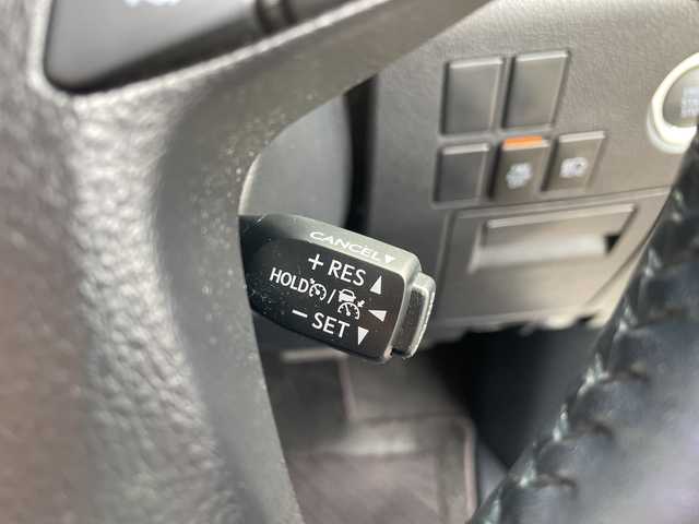 トヨタ アルファード S 愛知県 2020(令2)年 4.1万km ホワイトパールクリスタルシャイン 純正10型ディスプレイオーディオナビ/フリップダウンモニター/サンルーフ/レーダークルーズコントロール/バックカメラ/コーナーセンサー/純正アルミホイール/LEDヘッドライト/リアオートエアコン/オートマチックハイビーム/ETC/ドライブレコーダー/衝突軽減システム/フルセグ/CD DVD/Bluetooth/ステアリングスイッチ/スマートキー/プッシュスタート