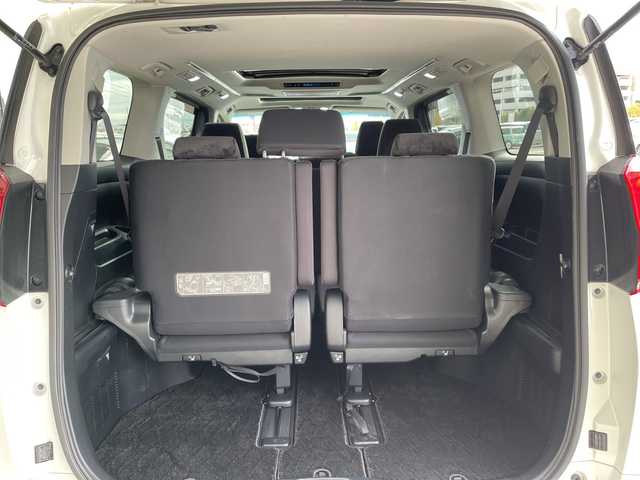 トヨタ アルファード S 愛知県 2020(令2)年 4.1万km ホワイトパールクリスタルシャイン 純正10型ディスプレイオーディオナビ/フリップダウンモニター/サンルーフ/レーダークルーズコントロール/バックカメラ/コーナーセンサー/純正アルミホイール/LEDヘッドライト/リアオートエアコン/オートマチックハイビーム/ETC/ドライブレコーダー/衝突軽減システム/フルセグ/CD DVD/Bluetooth/ステアリングスイッチ/スマートキー/プッシュスタート