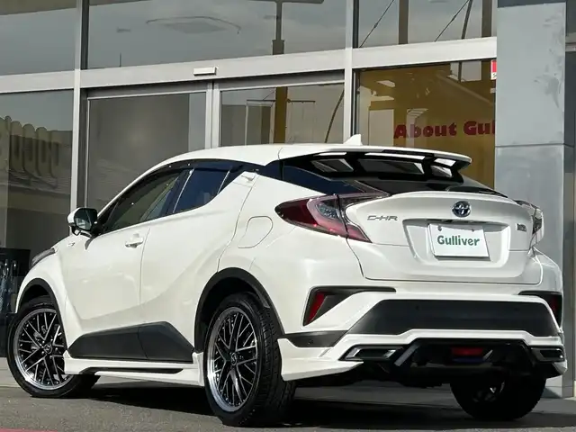 トヨタ Ｃ－ＨＲ G 香川県 2019(平31)年 2.5万km ホワイトパールクリスタルシャイン ワンオーナー/純正SDナビ/フルセグ/CD/DVD/BT/バックカメラ/モデリスタエアロ/社外19インチアルミ/セーフティセンス/レーダークルーズ/オートハイビーム/レーンキープ/ハーフレザーシート/シートヒータ―/ビルトインETC/BSM