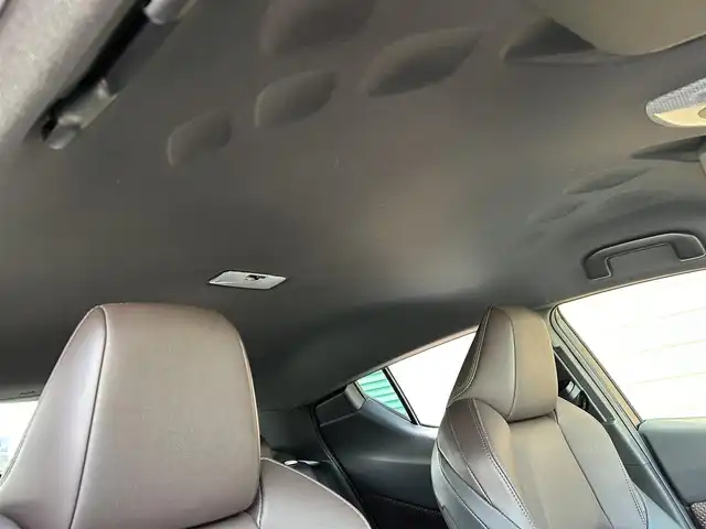 トヨタ Ｃ－ＨＲ G 香川県 2019(平31)年 2.5万km ホワイトパールクリスタルシャイン ワンオーナー/純正SDナビ/フルセグ/CD/DVD/BT/バックカメラ/モデリスタエアロ/社外19インチアルミ/セーフティセンス/レーダークルーズ/オートハイビーム/レーンキープ/ハーフレザーシート/シートヒータ―/ビルトインETC/BSM