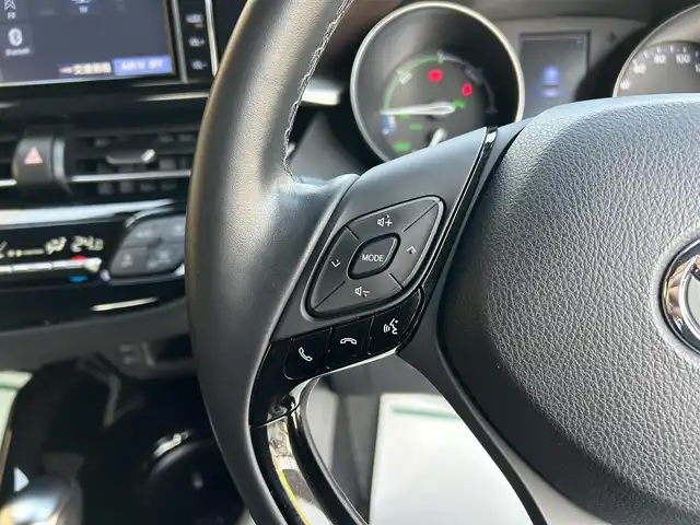 トヨタ Ｃ－ＨＲ G 香川県 2019(平31)年 2.5万km ホワイトパールクリスタルシャイン ワンオーナー/純正SDナビ/フルセグ/CD/DVD/BT/バックカメラ/モデリスタエアロ/社外19インチアルミ/セーフティセンス/レーダークルーズ/オートハイビーム/レーンキープ/ハーフレザーシート/シートヒータ―/ビルトインETC/BSM