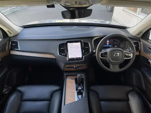 ボルボ ＸＣ９０ プラスB5 AWD 山梨県 2022(令4)年 3.1万km 銀／ガンＭ ワンオーナー　/Ｇｏｏｇｌｅナビ　/ＳＲ　/黒革　/全周囲カメラ　/カープレイ　/アンドロイドＡ　/ＢＴ　/Ｐバックドア　/パイロットＡ　/ＬＫＡ　/ＢＳＡ　/ＡＣＣ　/ＥＴＣ　/シートＨ　/Ｐシート　/ＬＥＤ　/Ａハイビーム　/保証書