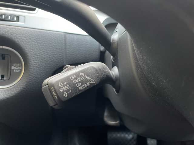 フォルクスワーゲン トゥアレグ V6 Bモーションテクノロジー 茨城県 2015(平27)年 8.6万km 黒 プリクラッシュセーフティシステム/純正ナビ/FM/AM/SD/AUX/Bluetooth接続/ワンセグTV/レザーシート/アダプティブクルーズコントロール/レーンキープアシスト/横滑り防止装置/アラウンドビューモニター/前後コーナーセンサー/パワーシート(D+N席)/メモリーシート(D席)/シートヒーター(D+N席)/ステアリングヒーター/ビルトインETC/保証書/取扱説明書