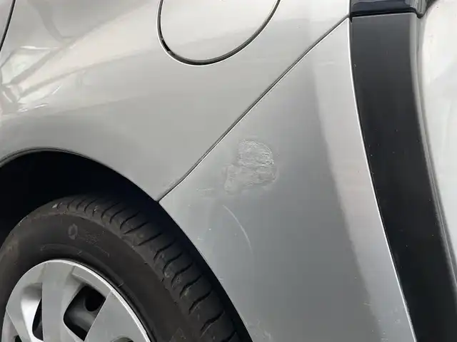 トヨタ シエンタ ハイブリッド X 東京都 2016(平28)年 9.6万km シルバーM セーフティセンス/プリクラッシュセーフティ/レーンキープアシスト/オートハイビーム/純正SDナビ/CD/DVD/BT/AM/FM/TV/バックカメラ/片側パワースライドドア/ETC