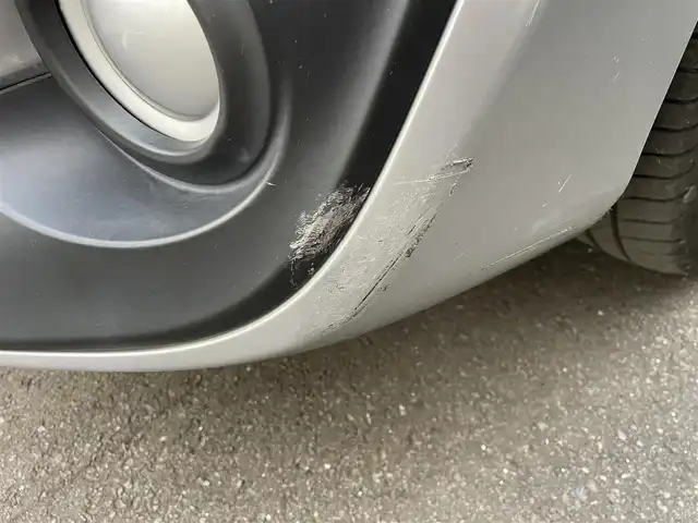 トヨタ シエンタ ハイブリッド X 東京都 2016(平28)年 9.6万km シルバーM セーフティセンス/プリクラッシュセーフティ/レーンキープアシスト/オートハイビーム/純正SDナビ/CD/DVD/BT/AM/FM/TV/バックカメラ/片側パワースライドドア/ETC