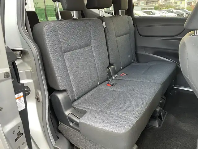 トヨタ シエンタ ハイブリッド X 東京都 2016(平28)年 9.6万km シルバーM セーフティセンス/プリクラッシュセーフティ/レーンキープアシスト/オートハイビーム/純正SDナビ/CD/DVD/BT/AM/FM/TV/バックカメラ/片側パワースライドドア/ETC