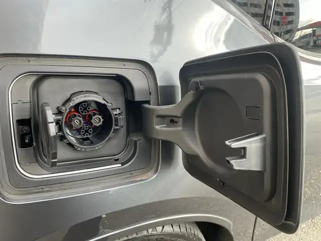 ＢＭＷ ｉ３ レンジエクステンダー 愛知県 2020(令2)年 3.3万km グレーⅡ /当店買取/保証書/BMW認定中古保証書/取説//純正ナビ/HDD/USB/TypeC/Bluetooth//バックカメラ//インテリジェントセーフティ/衝突軽減B/Pソナー//LEDヘッド/Aライト//アクティブクルーズコントロール//ミラー一体型ETC/OP前後ゴラレコ（SDカード欠）//ブラウン茶革ハーフレザー//ISOFIX/純正20AW//保証書/取説/スペアキー