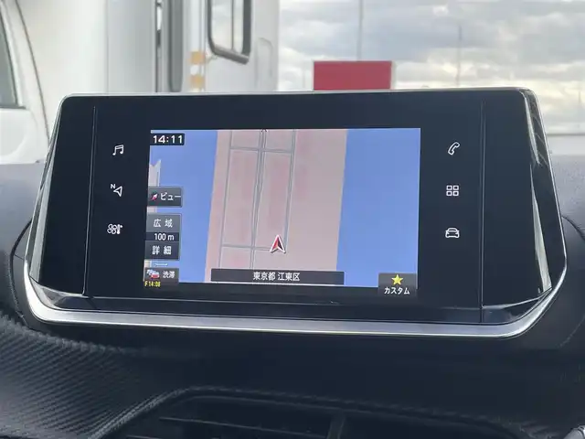 プジョー ２０８ アリュール 東京都 2021(令3)年 2.4万km 白 純正ナビ/Ｂカメラ/ハーフレザーシート/Ａｐｐｌｅ　ＣａｒＰｌａｙ/Ａｎｄｏｒｏｉｄｏ　Ａｕｔｏ/ＥＴＣ/前後ドライブレコーダー/ＵＳＢ／ＢＴオーディオ/ＡＣＣ/レーンキープ/パーキングアシスト