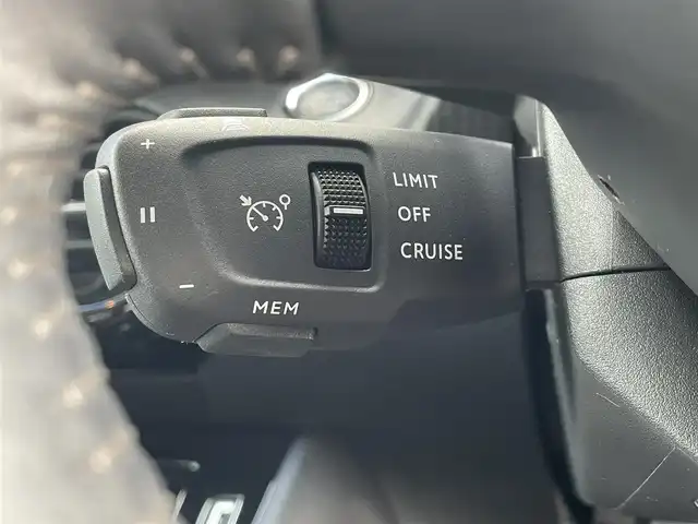 プジョー ２０８ アリュール 東京都 2021(令3)年 2.4万km 白 純正ナビ/Ｂカメラ/ハーフレザーシート/Ａｐｐｌｅ　ＣａｒＰｌａｙ/Ａｎｄｏｒｏｉｄｏ　Ａｕｔｏ/ＥＴＣ/前後ドライブレコーダー/ＵＳＢ／ＢＴオーディオ/ＡＣＣ/レーンキープ/パーキングアシスト