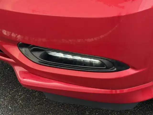 ホンダ ヴェゼル ハイブリッド 岩手県 2016(平28)年 6.3万km プレミアムクリスタルレッドM 禁煙車/4WD/ハーフレザーシート/ミラーヒーター/前席シートヒーター/クルーズコントロール/純正8インチナビ/→フルセグTV/Bluetooth/CD/DVD/HDMI/バックカメラ/ステアリングスイッチ/横滑り防止装置/電子パーキング/オートブレーキホールド/オートライト/LEDヘッドライト/LEDフォグライト/〇プッシュスタート/〇パドルシフト/〇電動格納ミラー/〇ウィンカーミラー/〇ドアバイザー/〇フロアマット/〇シガーソケット/〇USBポート/〇スマートキー/スペアキー/ビルトインETC