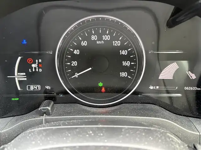 ホンダ ヴェゼル ハイブリッド 岩手県 2016(平28)年 6.3万km プレミアムクリスタルレッドM 禁煙車/4WD/ハーフレザーシート/ミラーヒーター/前席シートヒーター/クルーズコントロール/純正8インチナビ/→フルセグTV/Bluetooth/CD/DVD/HDMI/バックカメラ/ステアリングスイッチ/横滑り防止装置/電子パーキング/オートブレーキホールド/オートライト/LEDヘッドライト/LEDフォグライト/〇プッシュスタート/〇パドルシフト/〇電動格納ミラー/〇ウィンカーミラー/〇ドアバイザー/〇フロアマット/〇シガーソケット/〇USBポート/〇スマートキー/スペアキー/ビルトインETC