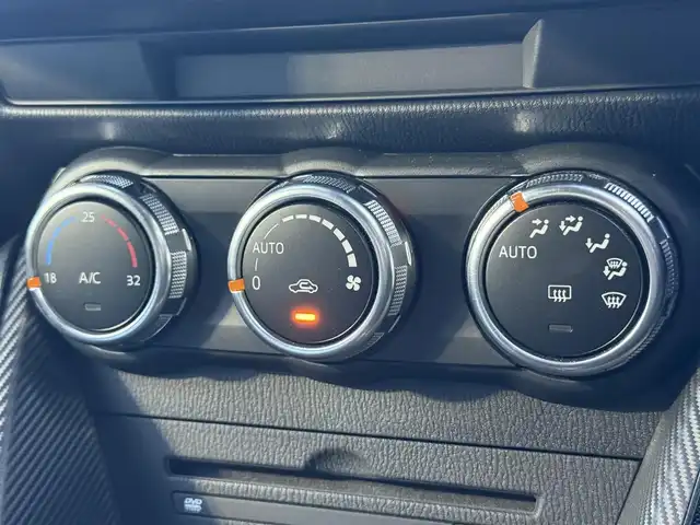 マツダ デミオ XD 千葉県 2014(平26)年 2.3万km ディープクリスタルブルーマイカ 純正ナビ（ＣＤ／ＤＶＤ／ＵＳＢ／Ｂｌｕｅｔｏｏｔｈ）/ブラインドスポットモニター/バックカメラ/衝突軽減ブレーキ/車線逸脱システム/横滑り防止装置/クルーズコントロール/アイドリングストップ/ＥＴＣ/オートライト