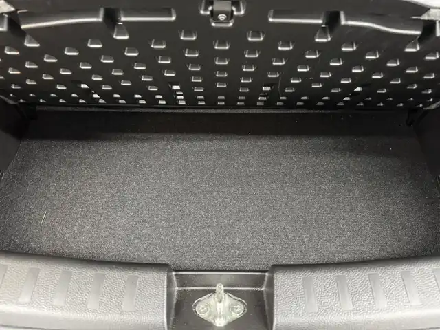 スズキ スイフト RS 三重県 2012(平24)年 8.6万km スーパーブラックパール ガソリン/FF/フロアCVT/クラリオン 7インチ『ROAD EXPLORER SD 2.5』 NX711/（FM/AM/CD/DVD/MUSIC CATCHER/TV/SD/USB/iPod/Bluetooth/VTR）/ETC/安全/・ABS（EBD付）/・運転席、助手席エアバッグ/など/装備/・オートライト/・ディスチャージヘッドライト/・フロントフォグライト/・オートエアコン/・ステアリングスイッチ/・プッシュスタート/・電動格納ドアミラー/・全ドアパワーウインドウ/・パワーステアリング/・スマートキーx2/・保/取/ナビ取/など