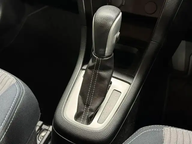 スズキ スイフト RS 三重県 2012(平24)年 8.6万km スーパーブラックパール ガソリン/FF/フロアCVT/クラリオン 7インチ『ROAD EXPLORER SD 2.5』 NX711/（FM/AM/CD/DVD/MUSIC CATCHER/TV/SD/USB/iPod/Bluetooth/VTR）/ETC/安全/・ABS（EBD付）/・運転席、助手席エアバッグ/など/装備/・オートライト/・ディスチャージヘッドライト/・フロントフォグライト/・オートエアコン/・ステアリングスイッチ/・プッシュスタート/・電動格納ドアミラー/・全ドアパワーウインドウ/・パワーステアリング/・スマートキーx2/・保/取/ナビ取/など