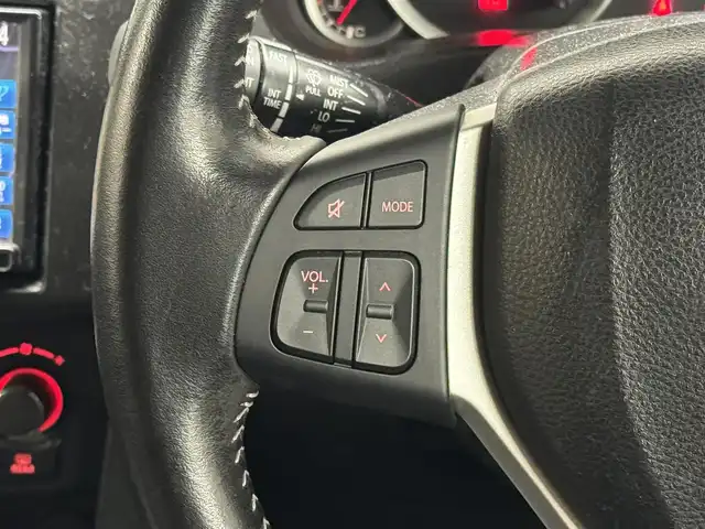 スズキ スイフト RS 三重県 2012(平24)年 8.6万km スーパーブラックパール ガソリン/FF/フロアCVT/クラリオン 7インチ『ROAD EXPLORER SD 2.5』 NX711/（FM/AM/CD/DVD/MUSIC CATCHER/TV/SD/USB/iPod/Bluetooth/VTR）/ETC/安全/・ABS（EBD付）/・運転席、助手席エアバッグ/など/装備/・オートライト/・ディスチャージヘッドライト/・フロントフォグライト/・オートエアコン/・ステアリングスイッチ/・プッシュスタート/・電動格納ドアミラー/・全ドアパワーウインドウ/・パワーステアリング/・スマートキーx2/・保/取/ナビ取/など