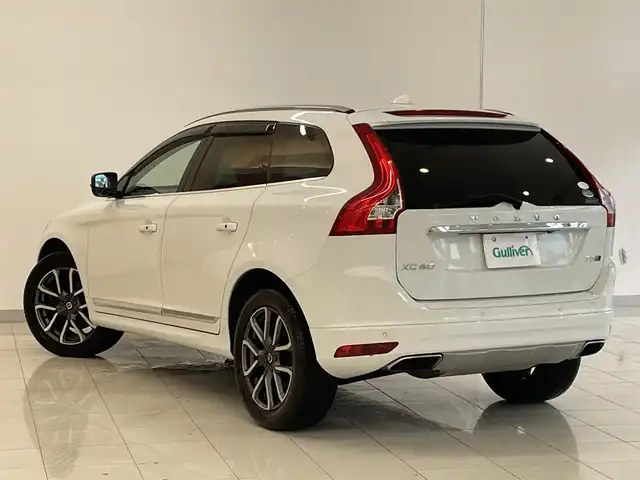 ボルボ,ＸＣ６０,T5 AWD クラシック,衝突軽減 革シート SR DTV BT 冬