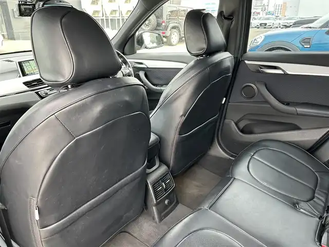 ＢＭＷ Ｘ１ xDrive 18d Mスポーツ 道東・釧路十勝 2017(平29)年 3.9万km ミネラルグレー 社外フルセグTV/純正ナビ(CD/DVD/Bluetooth)/前後ドライブレコーダー/バックカメラ/ミラー一体型ETC/インテリジェントセーフティ/ステアリングスイッチ/革巻きステアリング/シートカバー/コーナーセンサー/アイドリングストップ/コンフォートアクセス/パワーバックドア/オートライト/LEDヘッドライト/取扱説明書/スペアキー/純正18インチAW