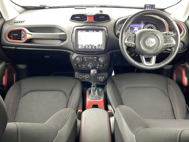 クライスラー・ジープ ジープ レネゲード トレイルホーク 道央・札幌 2020(令2)年 1.9万km 白 ワンオーナー /AppleCarPlay/地デジ/クルーズコントロール/純正ナビ/バックカメラ/LEDヘッドライト/ETC2.0/ブラインドスポット /レーンアシスト/ドラレコ/パークセンサー