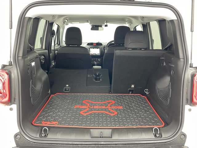 クライスラー・ジープ ジープ レネゲード トレイルホーク 道央・札幌 2020(令2)年 1.9万km 白 ワンオーナー /AppleCarPlay/地デジ/クルーズコントロール/純正ナビ/バックカメラ/LEDヘッドライト/ETC2.0/ブラインドスポット /レーンアシスト/ドラレコ/パークセンサー