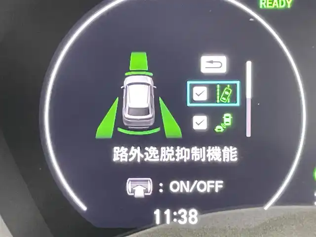ホンダ ヴェゼル ハイブリッド e:HEV Z 千葉県 2025(令7)年 0.1万km未満 プラチナホワイトパール 登録済未使用車/ホンダセンシング/・路外逸脱抑制機能/・ブラインドスポットインフォメーション/・踏み間違い衝突軽減防止/・CMBS　衝突軽減/・コーナーセンサー/・ダウンヒルアシスト/純正9インチHonda CONNECTディスプレー/・Bluetooth/AppleCarPlay/USB/フルセグTV/FM・AM/バックカメラ/レーダークルーズコントロール/LEDヘッドライト/フォグランプ/オートライト/オートハイビーム/ハーフレザー/チップアップシート/前席シートヒーター/ハンドルヒーター/純正18インチアルミホイール/ビルトインETC2.0/フロントグリル　ベルリナブラック/スマートキー/プッシュスタート/保証書・取説/パドルシフト/オートエアコン/スペアキー/パワーバックドア/LEDヘッドライト/フォグランプ/オートライト/オートハイビーム/電動格納ミラー/横滑り防止装置/ステアリングリモコン　ステアリングスイッチ/ワイヤレス充電　置くだけ充電/電動パーキングブレーキ/オートブレーキホールド
