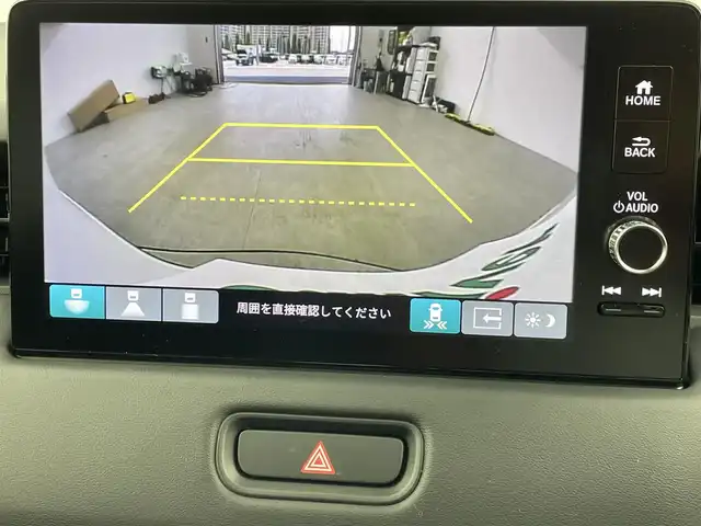 ホンダ ヴェゼル ハイブリッド e:HEV Z 千葉県 2025(令7)年 0.1万km未満 プラチナホワイトパール 登録済未使用車/ホンダセンシング/・路外逸脱抑制機能/・ブラインドスポットインフォメーション/・踏み間違い衝突軽減防止/・CMBS　衝突軽減/・コーナーセンサー/・ダウンヒルアシスト/純正9インチHonda CONNECTディスプレー/・Bluetooth/AppleCarPlay/USB/フルセグTV/FM・AM/バックカメラ/レーダークルーズコントロール/LEDヘッドライト/フォグランプ/オートライト/オートハイビーム/ハーフレザー/チップアップシート/前席シートヒーター/ハンドルヒーター/純正18インチアルミホイール/ビルトインETC2.0/フロントグリル　ベルリナブラック/スマートキー/プッシュスタート/保証書・取説/パドルシフト/オートエアコン/スペアキー/パワーバックドア/LEDヘッドライト/フォグランプ/オートライト/オートハイビーム/電動格納ミラー/横滑り防止装置/ステアリングリモコン　ステアリングスイッチ/ワイヤレス充電　置くだけ充電/電動パーキングブレーキ/オートブレーキホールド