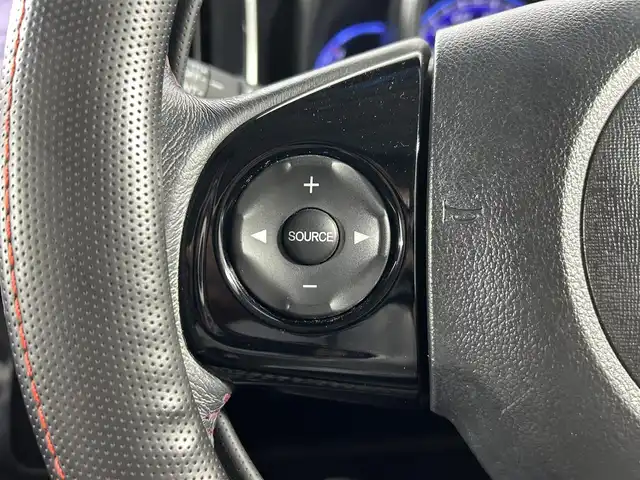 ホンダ Ｎ ＯＮＥ プレミアム 佐賀県 2014(平26)年 12.3万km ミラノレッド 純正7インチナビ/BT/AM/FM/CD/DVD/USB/バックカメラ/衝突被害軽減ブレーキ/ステアリングリモコン/革巻きステアリング/ETC/純正14インチアルミホイール/純正HIDヘッドライト/フォグランプ/純正フロアマット