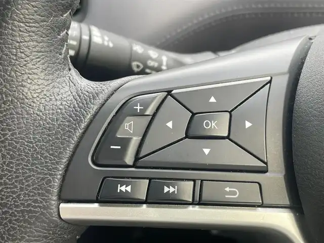 日産 セレナ e－パワー ハイウェイスター V 大阪府 2022(令4)年 1.4万km ブリリアントホワイトパール 純正ナビ/   フルセグTV/CD/DVD/Bluetooth/衝突軽減/ＢＳＭ/プロパイロット/全方位モニター/スマートルームミラー/両側パワースライドドア/コーナーセンサー/純正フロアマット/スマートキー/ＥＴＣ/ＬＥＤライト/禁煙車