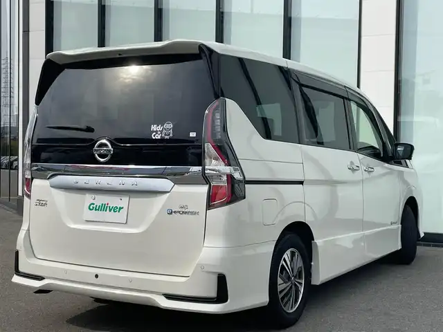 日産 セレナ e－パワー ハイウェイスター V 大阪府 2022(令4)年 1.4万km ブリリアントホワイトパール 純正ナビ/   フルセグTV/CD/DVD/Bluetooth/衝突軽減/ＢＳＭ/プロパイロット/全方位モニター/スマートルームミラー/両側パワースライドドア/コーナーセンサー/純正フロアマット/スマートキー/ＥＴＣ/ＬＥＤライト/禁煙車
