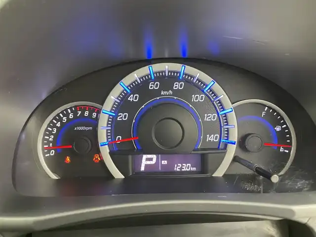 スズキ ワゴンＲ スティングレー T 富山県 2013(平25)年 3万km ミステリアスバイオレットパール 社外ナビ（AM/FM/ワンセグ）/アイドリングストップ/純正アルミホイール/社外フロアマット/オートキセノンライト/フォグライト/革巻きステアリング/ステアリングスイッチ/パドルシフト/プッシュスタート/スマートキー/スペアキー