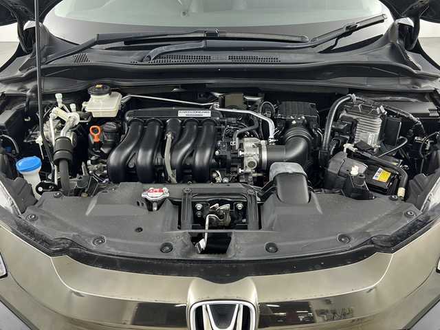 ホンダ ヴェゼル ハイブリッド Z ホンダセンシング 愛知県 2016(平28)年 4.7万km クリスタルブラックパール 純正8インチメモリナビ/（フルセグTV/ＣＤ/ＤＶＤ/Ｂｌｕｅｔｏｏｔｈ/ＡｐｐｌｅＣａｒＰｌａｙ)　バックカメラ/ＥＴＣ/ドライブレコーダー　/ホンダセンシング/・衝突軽減ブレーキ　/・レーンキープアシスト　/・レーダークルーズコントロール　/前席パワーシート　/前席シートヒーター　/ハーフレザーシート/純正アルミホイール/スマートキー/プッシュスタート/純正フロアマット