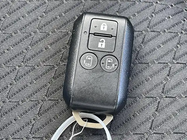 スズキ スペーシア カスタム HYBRID XS 佐賀県 2018(平30)年 1.5万km ブリスクブルーM 純正8インチSDナビゲーション/・フルセグTV/CD/DVD/SD/Bluetooth/全方位モニター/前方ドライブレコーダー/ビルトインETC/ヘッドアップディスプレイ/両側パワースライドドア/天井サーキュレーター/ハーフレザーシート/D席シートヒーター/後席サンシェード/ISOFIX対応/革巻きステアリング/ステアリングリモコン/純正15インチアルミホイール/純正LEDヘッドライト/・オートマチックハイビーム/純正LEDフォグランプ/純正フロアマット/純正ドアバイザ―/デュアルセンサーブレーキサポート/車線逸脱警報機能/パーキングセンサー