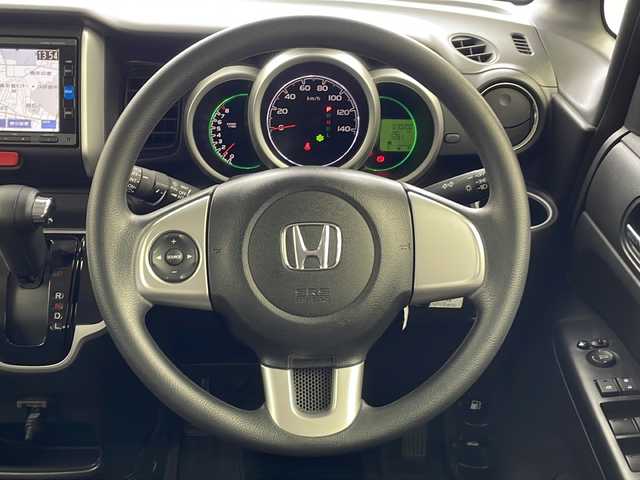 ホンダ Ｎ ＢＯＸ SSパッケージ 愛知県 2015(平27)年 7.1万km パール 純正ナビ/・Bluetooth/・CD/DVD/・フルセグテレビ/両側パワースライドドア/バックカメラ/ドライブレコーダー/サイドエアバッグ/カーテンエアバッグ/アイドリングストップ/ＥＴＣ/フロアマット