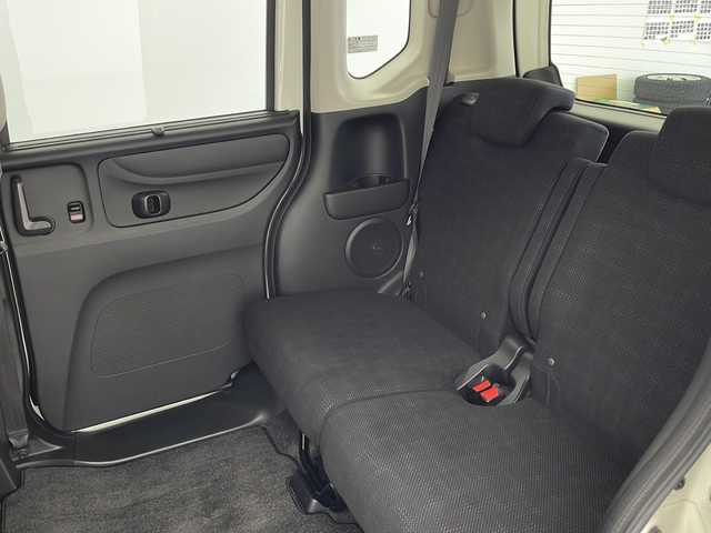 ホンダ Ｎ ＢＯＸ SSパッケージ 愛知県 2015(平27)年 7.1万km パール 純正ナビ/・Bluetooth/・CD/DVD/・フルセグテレビ/両側パワースライドドア/バックカメラ/ドライブレコーダー/サイドエアバッグ/カーテンエアバッグ/アイドリングストップ/ＥＴＣ/フロアマット
